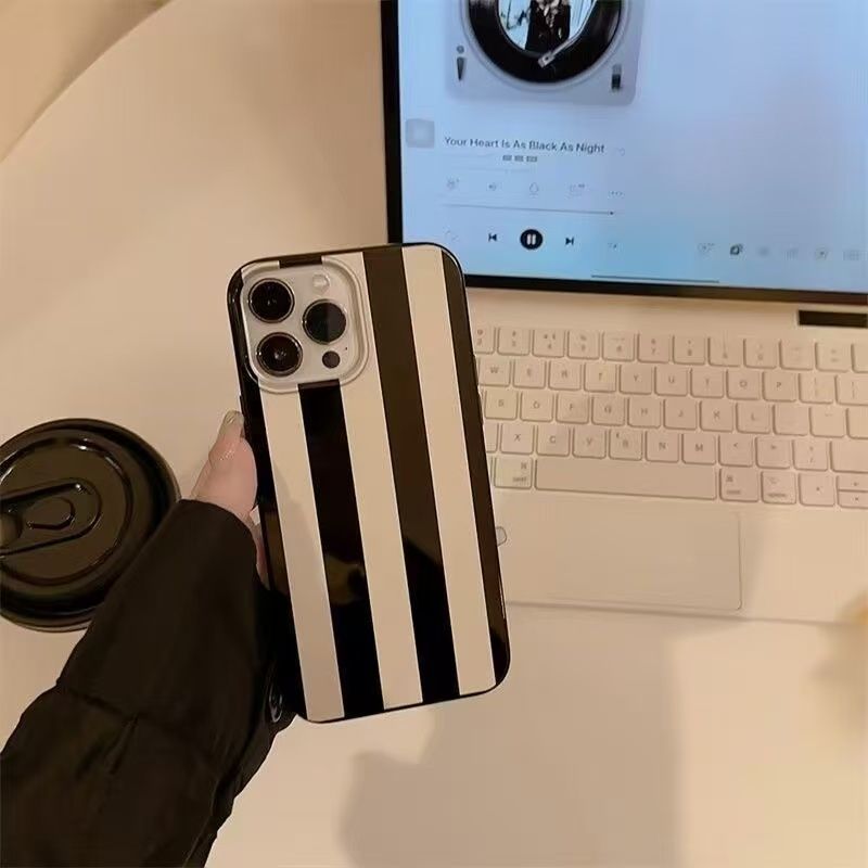 Small Niche Fresh Art Design W - Phone Cases Drawing review and price